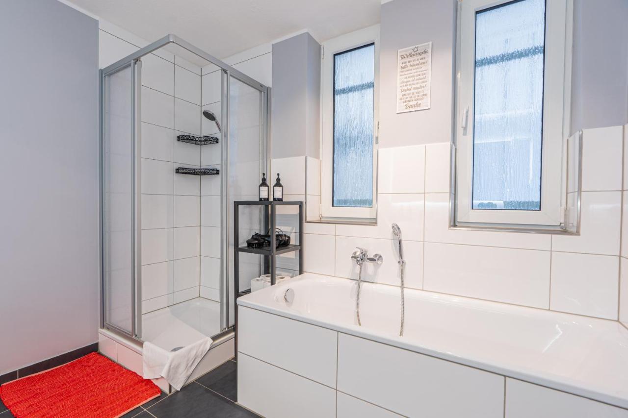 Golden Design Apartment Familie Business 6 Pers Buero Fitnessecke Naehe Messe Dus 1000 Mbit Ντούισμπουργκ Εξωτερικό φωτογραφία